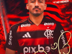 Flamengo anuncia a contratação de Danilo