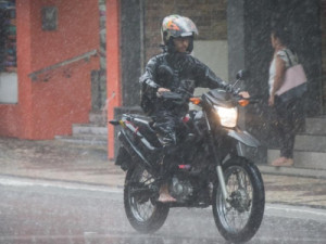 Chuvas intensas podem afetar 26 cidades cearenses com ventos de até 60 km/h; veja locais