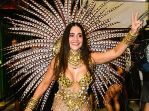 Carnaval 2025: Musa da Gaviões, Alessandra Negrini brilha em desfile