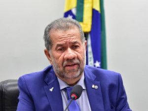 Lupi deixa Ministério da Previdência após escândalo de fraudes no INSS; número 2, Wolney Queiroz será o novo ministro