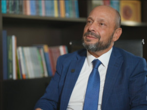 Presidente do INSS diz que ressarcimento de aposentados e pensionistas será feito 'via benefício'