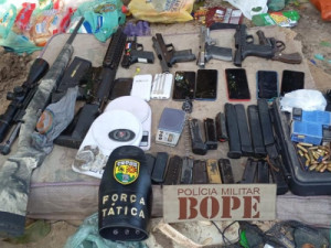 Três suspeitos morrem e sete armas de fogo são apreendidas em ação da Polícia Militar em Caucaia