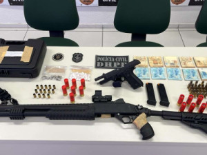 Operação da PCCE resulta no cumprimento de 12 mandados de prisão contra suspeitos de integrar grupo criminoso na Capital