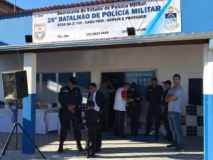 Homem com faca invade Batalhão da Polícia Militar no Ceará e anuncia assalto