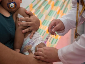 Com nova variante do coronavírus, quais os grupos de risco e como devem atualizar vacinação da Covid