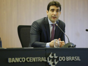 Presidente do BC vai escrever mais uma carta ao ministro da Fazenda sobre o descumprimento da meta de inflação