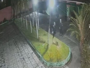 Justiça concede prisão domiciliar a mulher acusada de atrair homem para ser morto em motel