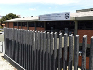 Pai é preso depois de mãe acordar para amamentar e descobrir que bebê de dois meses está morto, no Paraná