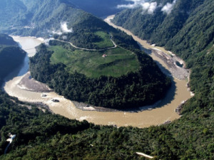 China começa obra de mega-hidrelétrica no Tibete, que será a maior do mundo. Veja por que isso preocupa a Índia