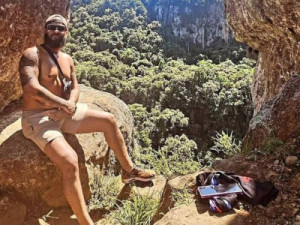 Homem é espancado até a morte em bar em Balneário Camboriú (SC) após defender amiga de assédio