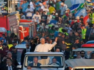 Papa Leão XIV encerra Jubileu da Juventude com missa para mais de 1 milhão de fiéis