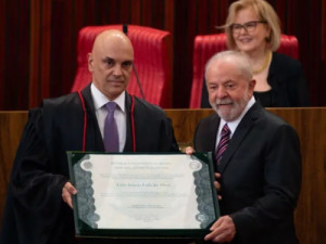 Lula defende perda de mandato de congressistas que ocuparam Mesas Diretoras de Câmara e Senado