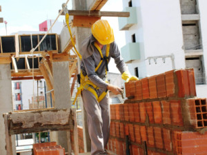Construção Civil tem vagas abertas em Barbalha