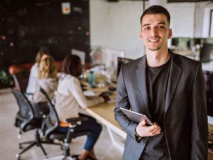 Geração Z puxa a fila: jovens de 16 a 30 anos abrem mais de 6,7 mil empresas no Ceará em 2025