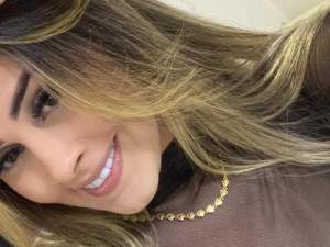 Empresária e namorado são presos em carro roubado após perseguição policial em Maracanaú