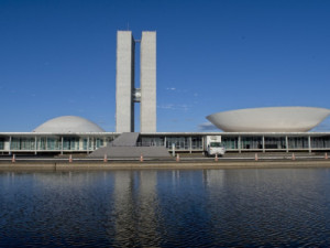 Senado aprova proposta que altera a Lei da Ficha Limpa e muda prazos para inelegibilidade