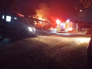 Adolescente morto em incêndio no interior de SP voltou à casa para ajudar irmã, dizem vizinhos