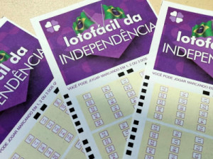 54 apostas dividem os R$ 231,8 milhões da Lotofácil da Independência; veja números sorteados