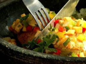 Peixe ao molho de vinagrete de banana: aprenda receita de refeição simples e completa