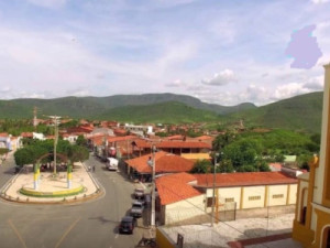 Três homens são mortos a tiros em campo de futebol no interior do Ceará