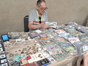 Fortaleza recebe encontro de colecionadores com exposição de moedas e cédulas raras
