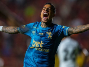 Sport supera o Corinthians e encerra jejum de seis meses sem vencer na Ilha do Retiro