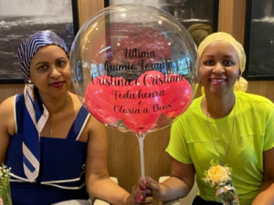 Gêmeas descobrem câncer quase ao mesmo tempo e vencem tratamento juntas, em MG