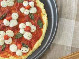 Transforme o arroz que sobrou em uma pizza deliciosa com a Ana Paula Xongani