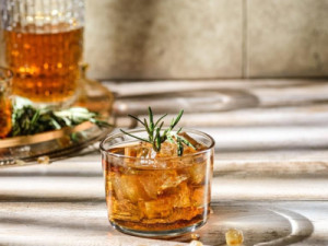 Exames iniciais da Pefoce dão negativo para metanol nos dois primeiros casos notificados no Ceará