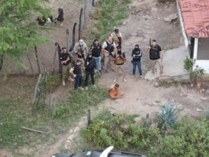 Chefe do Comando Vermelho no CE é preso na zona rural de Exu, no Sertão de PE