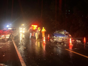 Quatro pessoas morrem em acidente entre três veículos na BR-373, no Paraná