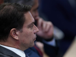 Ramagem deixou Brasil clandestinamente em setembro; prisão do deputado foi decretada por Moraes