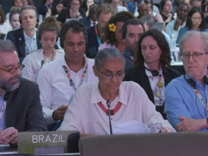 Em discurso na COP30, Marina Silva diz que vê avanços, mas que ambição falhou: 'sonhávamos com mais resultados'
