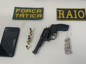 Polícia apreende menor com arma, munição e droga em tentativa de roubo em Barbalha