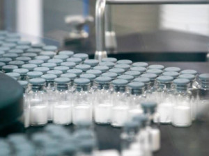 Brasil ganha a primeira vacina dose única do mundo contra a dengue