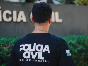 Jovem de 19 anos é presa suspeita de envenenar a própria mãe