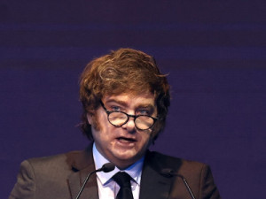 Argentina: inflação acelera para 2,5% em novembro e chega a 31,4% em 12 meses