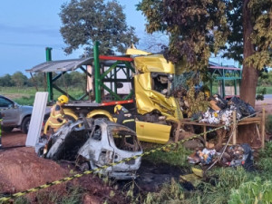 Quatro pessoas da mesma família morrem em mais um grave acidente na BR-040, em MG