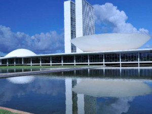 Em ano eleitoral, mais de 20 ministros devem deixar o governo nos próximos meses, veja