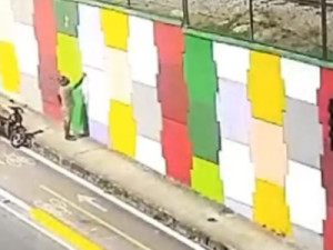 Motociclista é detido após ser flagrado por videomonitoramento pichando viaduto em Fortaleza;