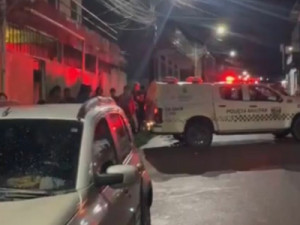 Criança é morta a facadas pelo próprio pai dentro de banheiro em Manaus