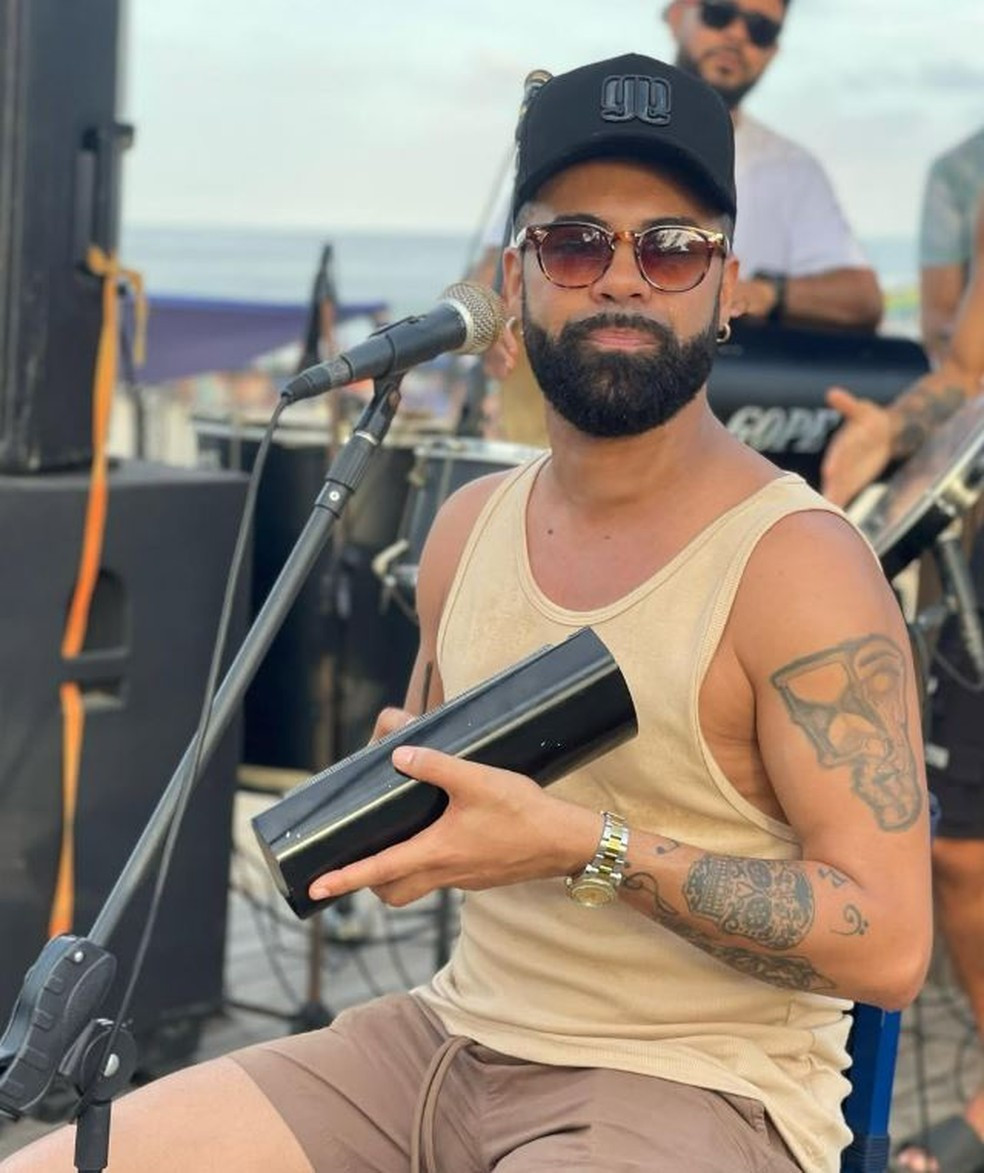 Cantor de pagode morre após ser baleado durante assalto no Cachambi