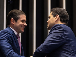 Congresso reabre sob tensão política e deixa escala 6x1 e trabalho por aplicativo para depois do Carnaval