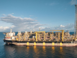 Exportação de petróleo pelo Brasil registra maior volume em quase 3 anos