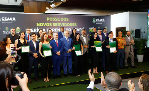 Novos 69 servidores tomam posse para ampliar atuação da Perícia Forense do Ceará