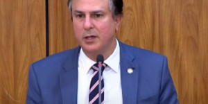 MEC visita obras de hospital universitário e inaugura creche no Ceará