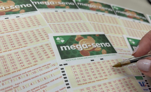 Apostadores do CE, GO e PR acertam a Mega-Sena e dividem R$ 104,6 milhões
