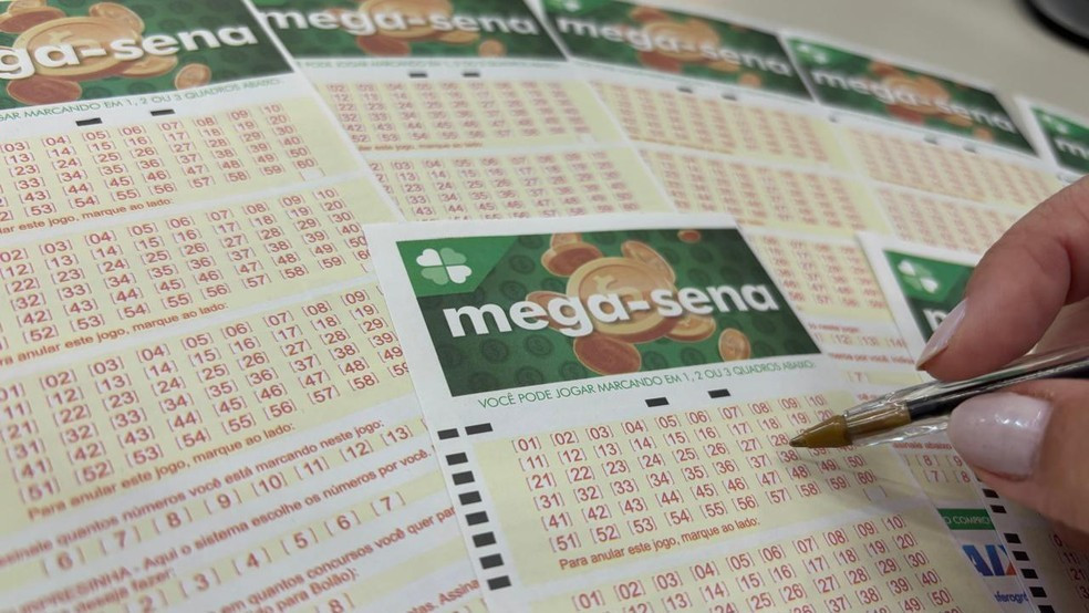 Apostadores do CE, GO e PR acertam a Mega-Sena e dividem R$ 104,6 milhões
