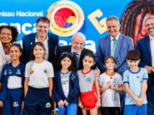 Pelo segundo ano consecutivo, Ceará conquista categoria ouro no Selo Nacional Compromisso com a Alfabetização