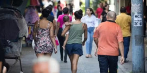 Ceará terá ponto facultativo na quinta-feira santa, 2 de abril, determina governador Elmano de Freitas